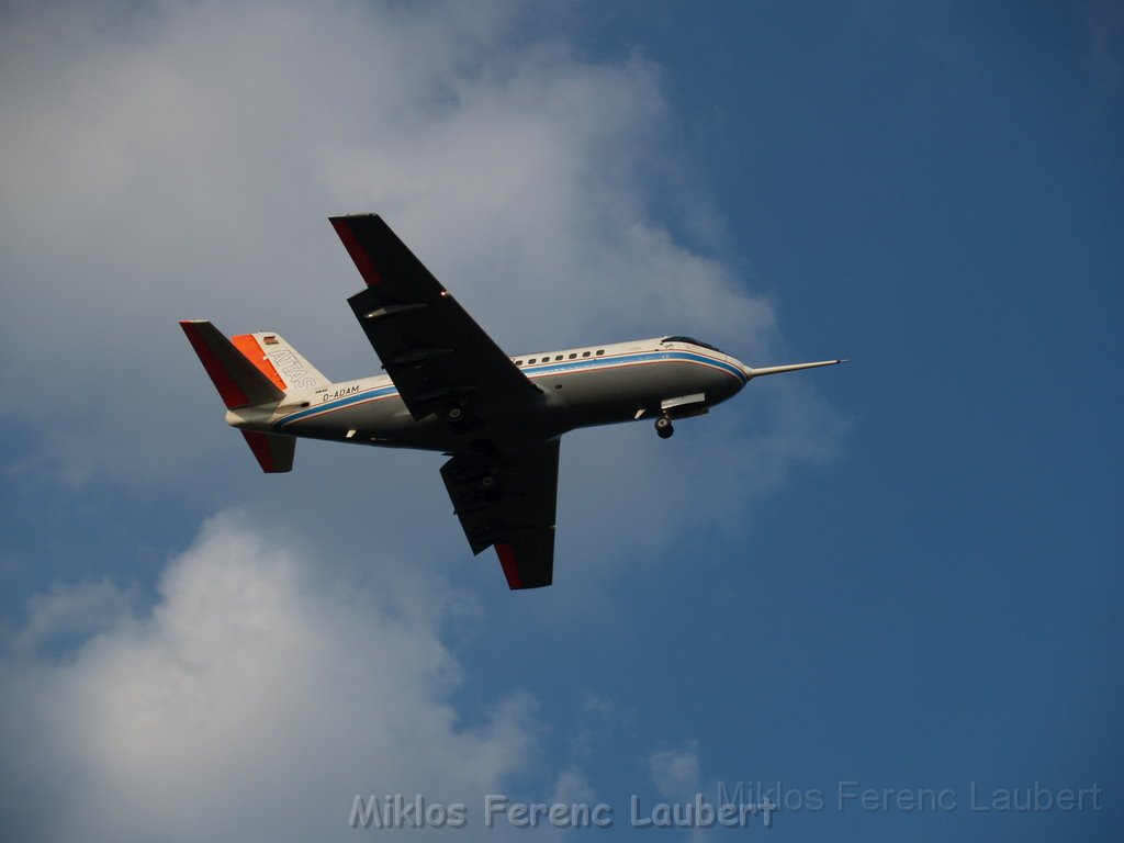 Warten auf den Airbus 380 Koeln Bonn P265.JPG